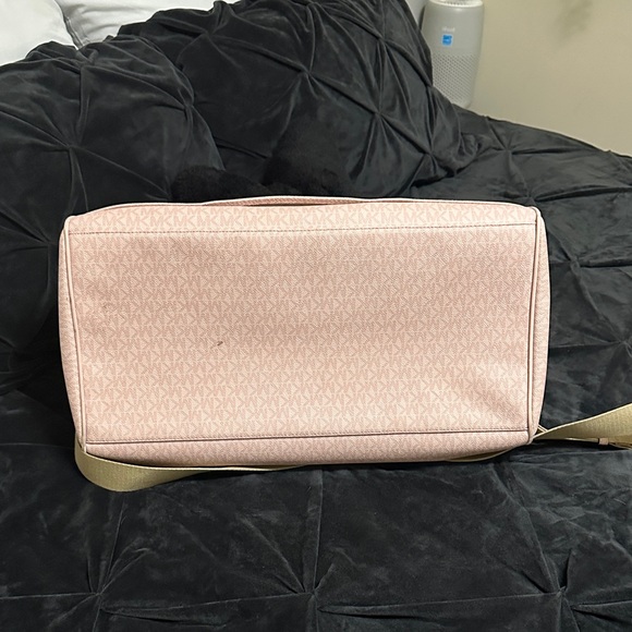 Michael Kors Blush Pink Travel Bag - Picture 4 of 6